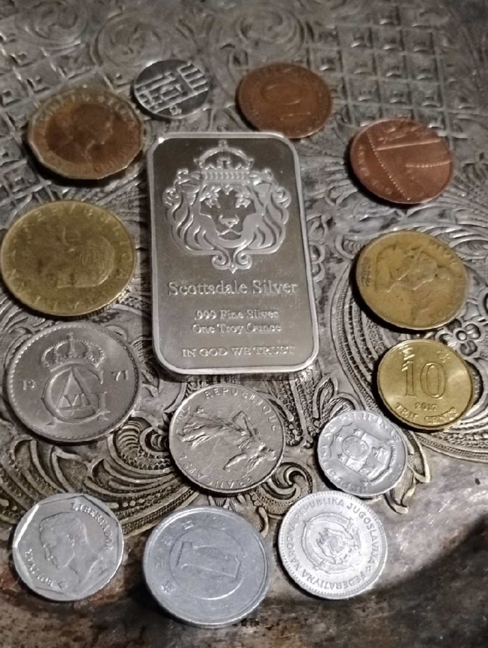 Scottsdale Silver Plated One Troy Ounce Bar - BONUS COINS